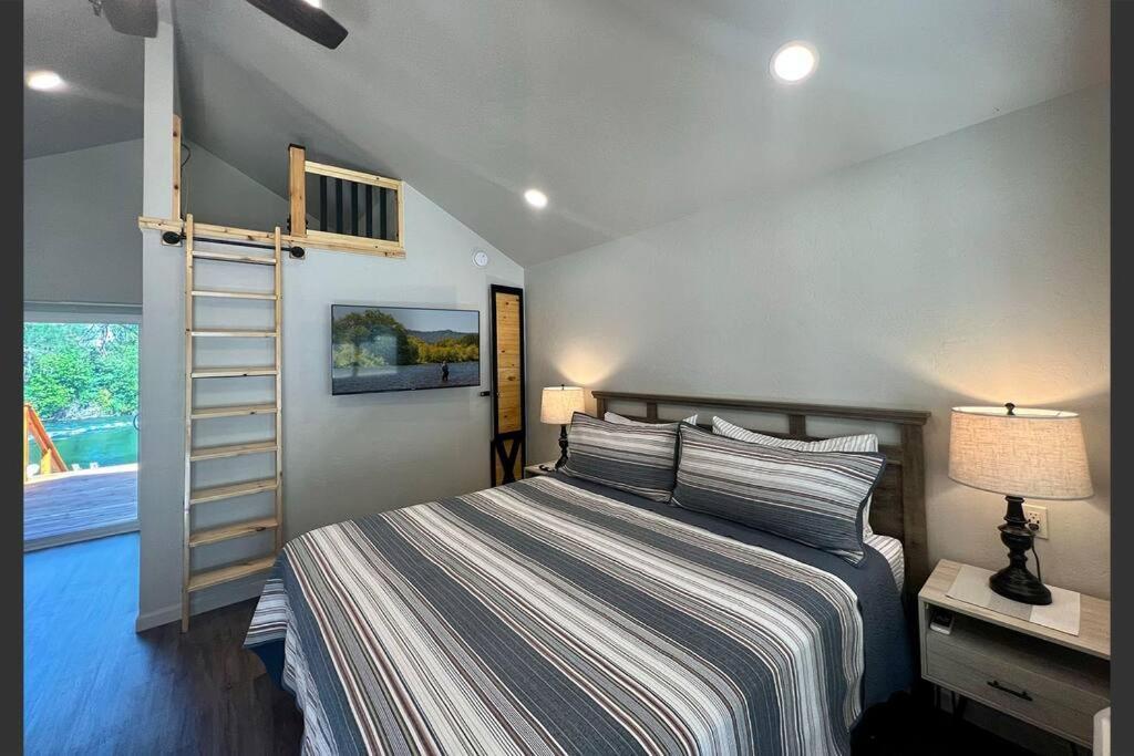 Loft Cabin 2 - Rogue River Resort Grants Pass Eksteriør bilde